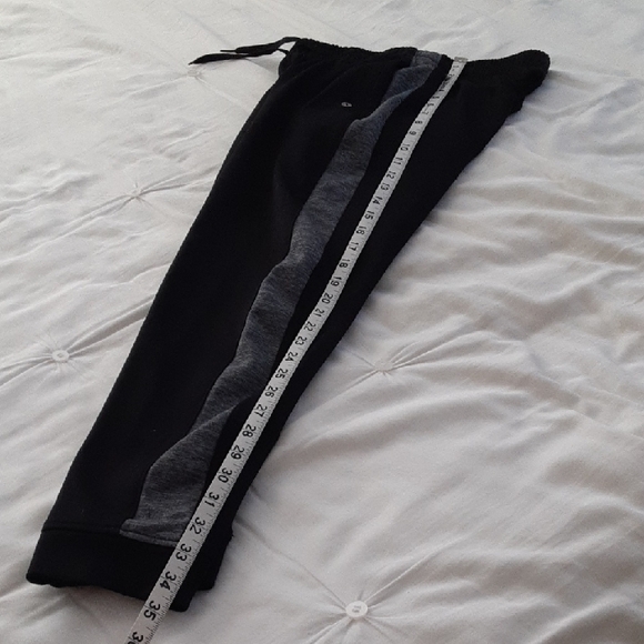 Size 14/16 boys, Xersion Black and Gray pants with pockets - Picture 4 of 5